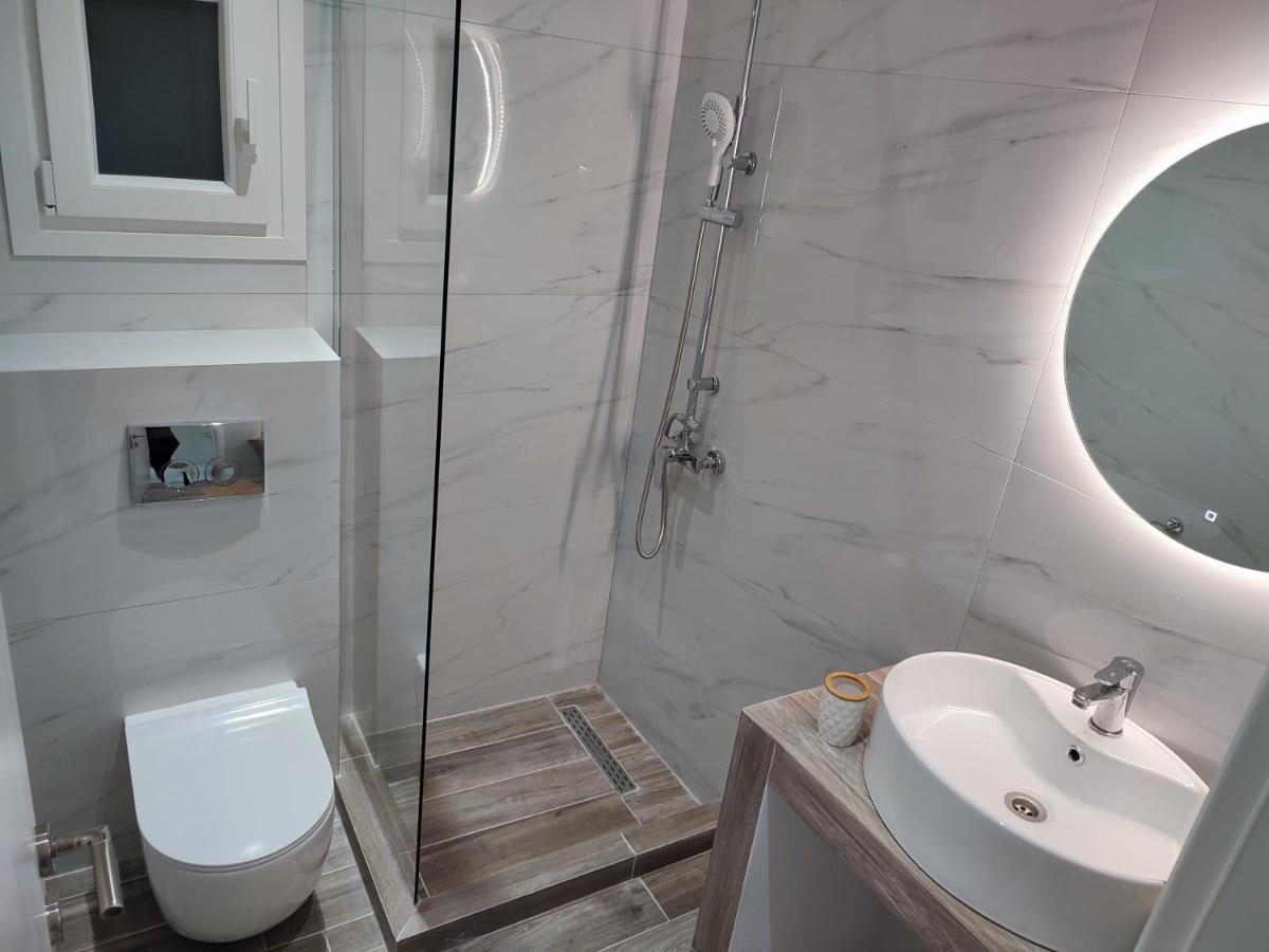 Alexander Luxury Apartments & Studios 메타모르포시 외부 사진