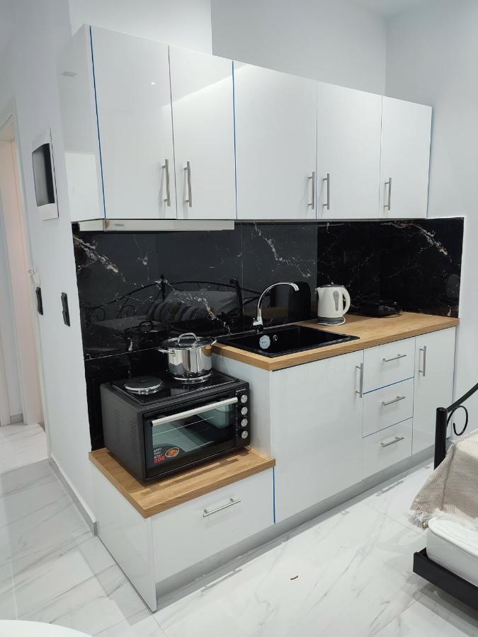 Alexander Luxury Apartments & Studios 메타모르포시 외부 사진