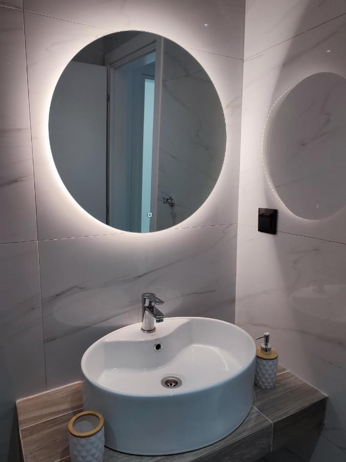 Alexander Luxury Apartments & Studios 메타모르포시 외부 사진