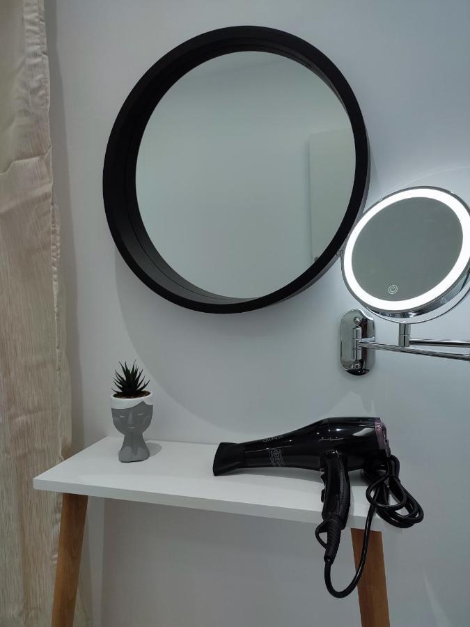 Alexander Luxury Apartments & Studios 메타모르포시 외부 사진